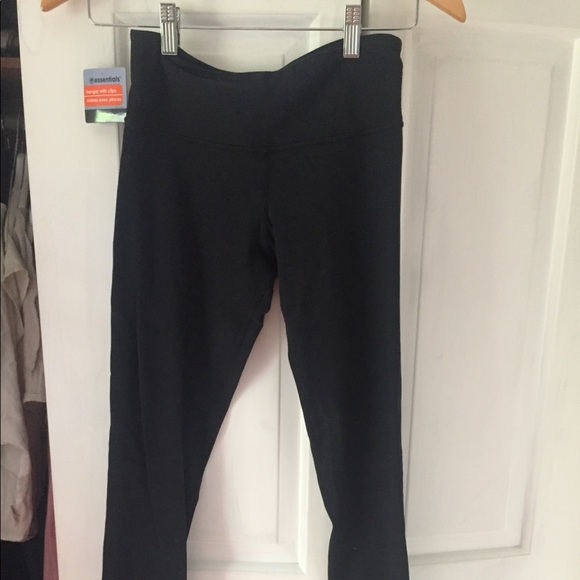 Lululemon Wunder Under size 4